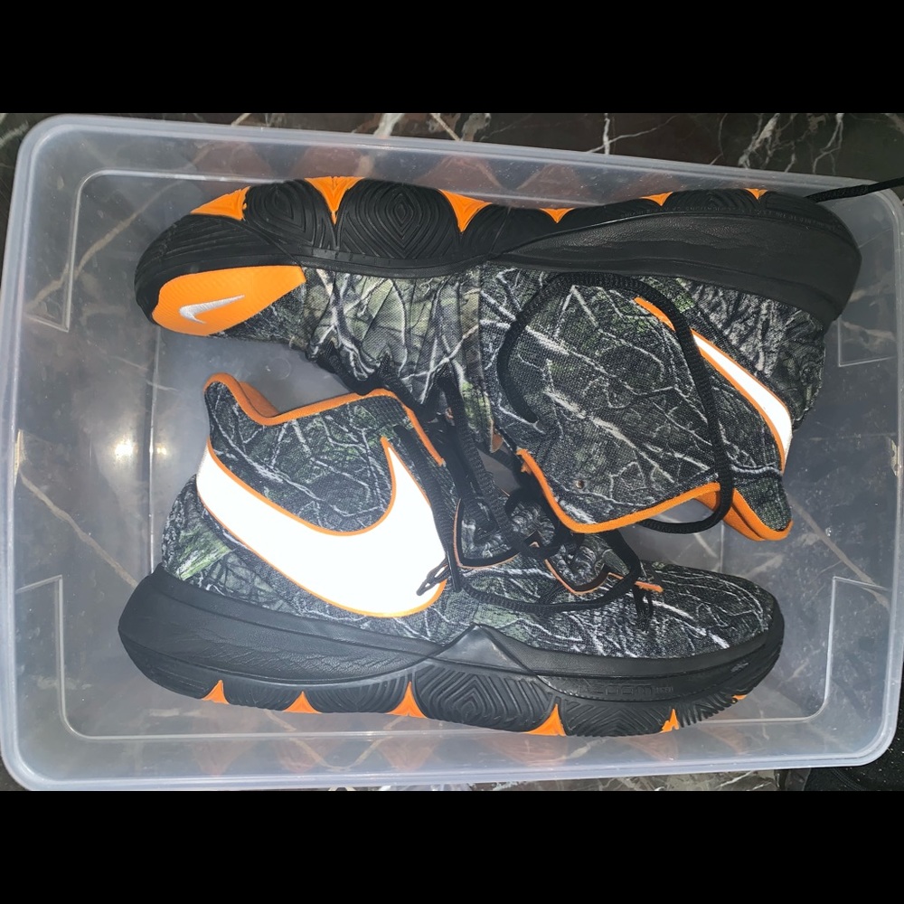Kyrie 5 “Taco” PE